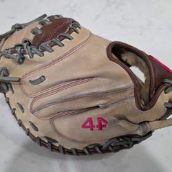 44 catchers glove