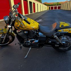 Honda Shadow 750cc Motorcycle 