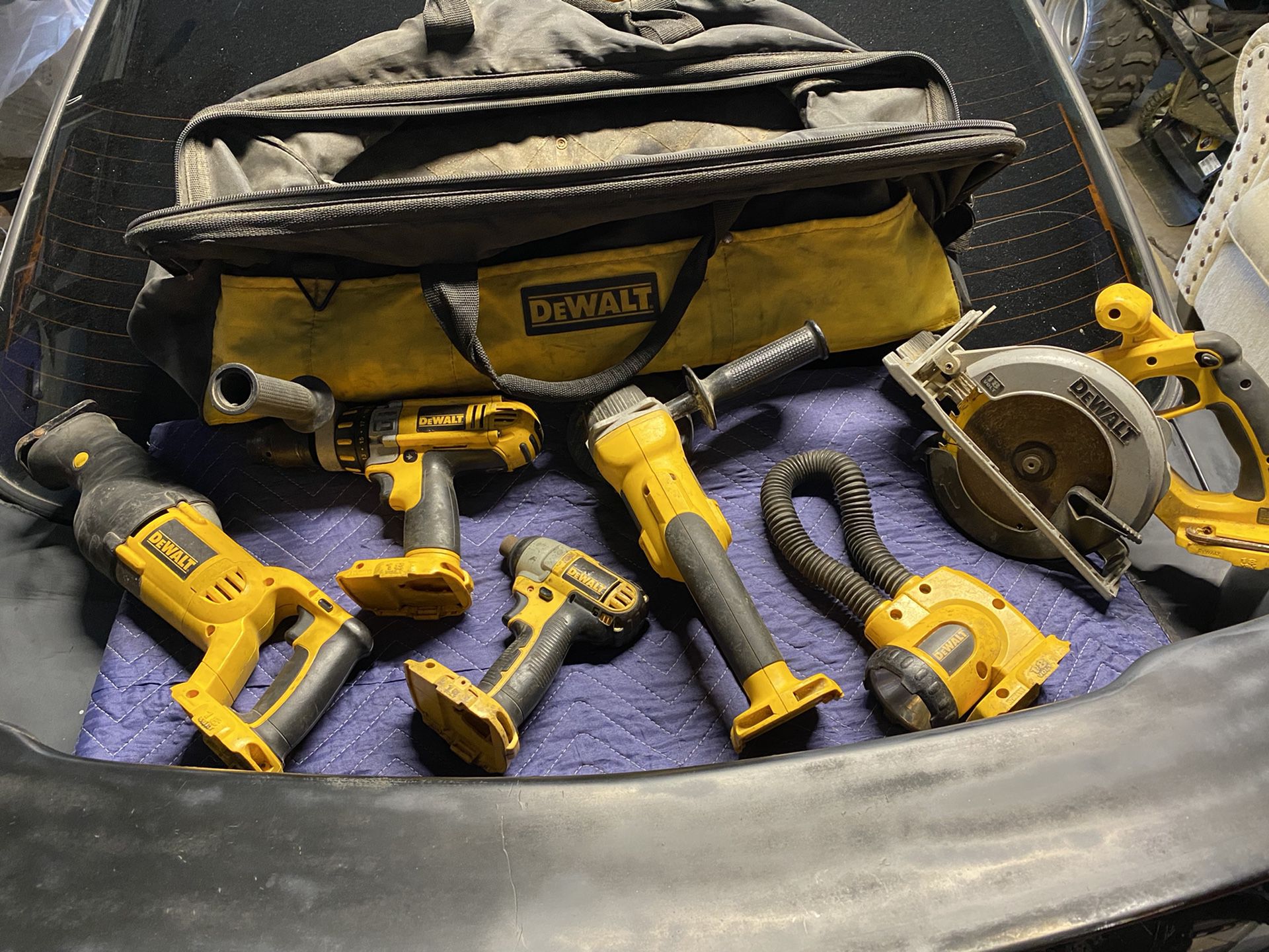 DEWALT 6-Tool 18-Volt Power Tools ( Two Batteries And Charger )