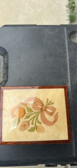 Vintage Italian Inlay Musical Box – Romance Swiss Movement