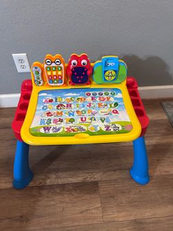 VTech Touch & Learn Activity Desk