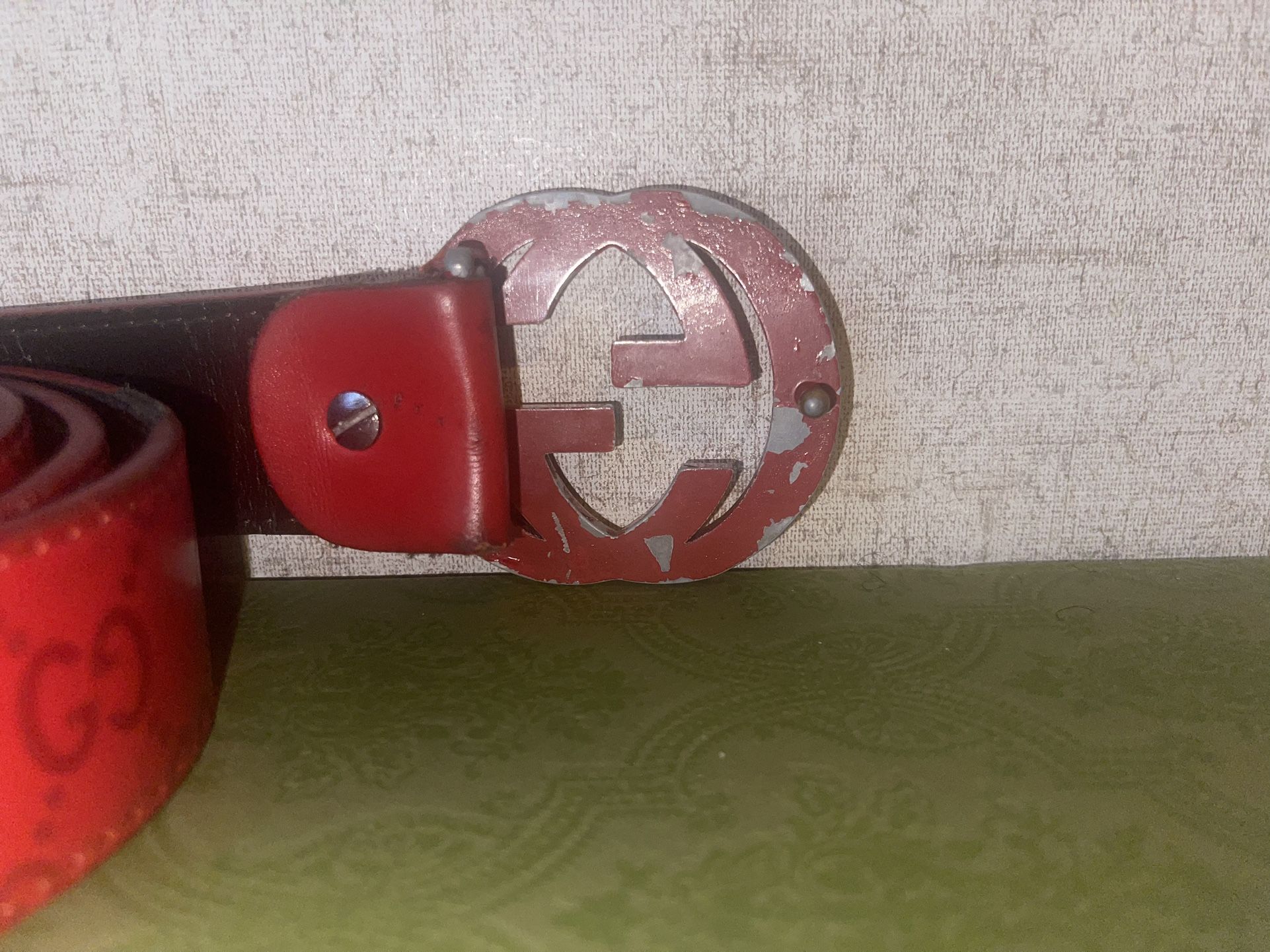 Gucci And Louis Vuitton Belt for Sale in Taylor, MI - OfferUp