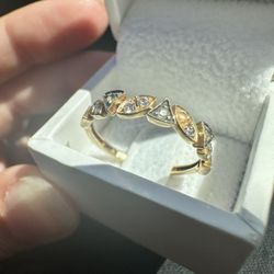 Diamond/Peridot Ring And 14k Gold Necklace 