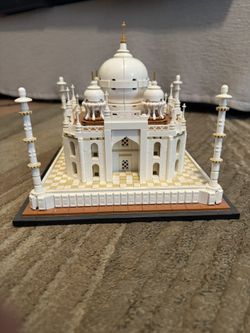  LEGO TajMahal Built