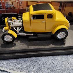 American graffiti, 1/18 scale die, cast 1932 deuce, scoop, mint, asking $45