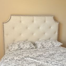 Beautiful Upholstered Bed with Storage – $500