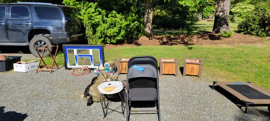 3 FAMILY GARAGE SALE