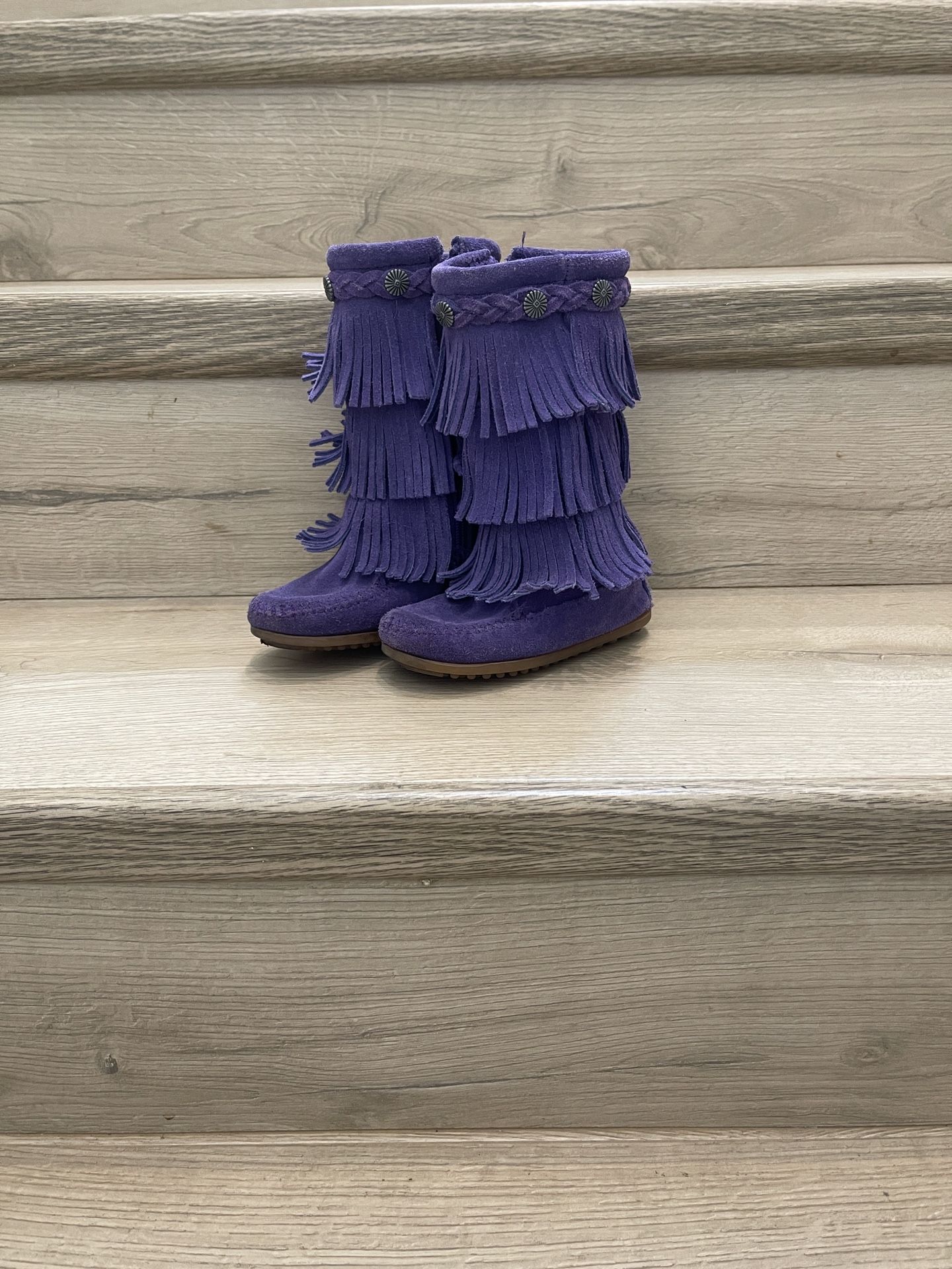 Minnetonka Toddler Size 8