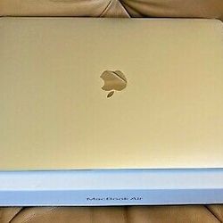 Apple MacBook Air 13in (256GB SSD, M1, 8GB) Laptop - Silver - MGN93LL/A

