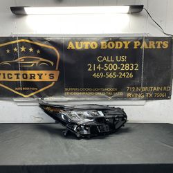 TOYOTA SIENNA 2021-2023 RH HEADLIGHT OEM