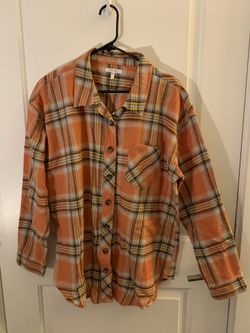 Women’s Sizes Large, Maurices, Like New W/Out Tags