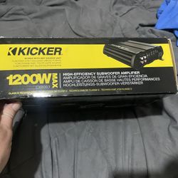 Kicker CX600.1 Amplifier 