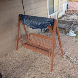 Wood Rocking Chair 