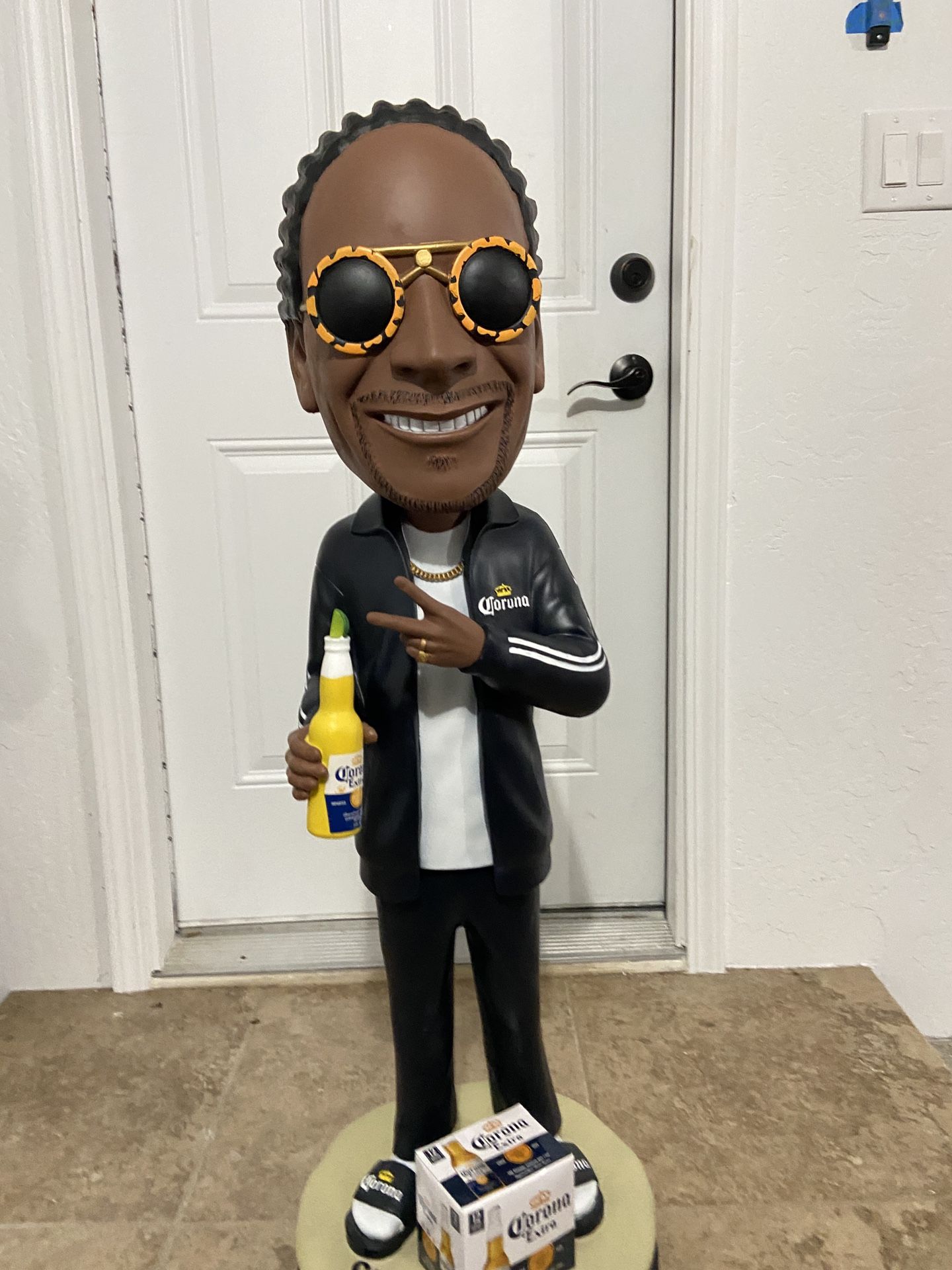 Snoop Dogg Corona 43” Bobble Head