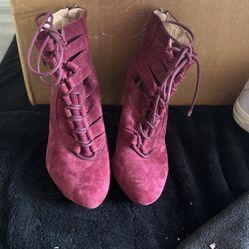 Maroon Cute Heels Size 7M Women 