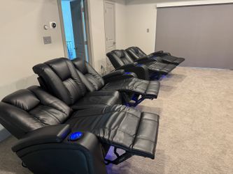 Black lather recliner 5 sets from rooms to go