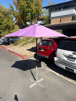 Very nice 9ft patio Umbrella ☂️ in Walnut Creek