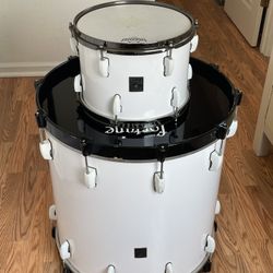 Fortune Drums 20x22 Bass Drum. 9x12 Tom 