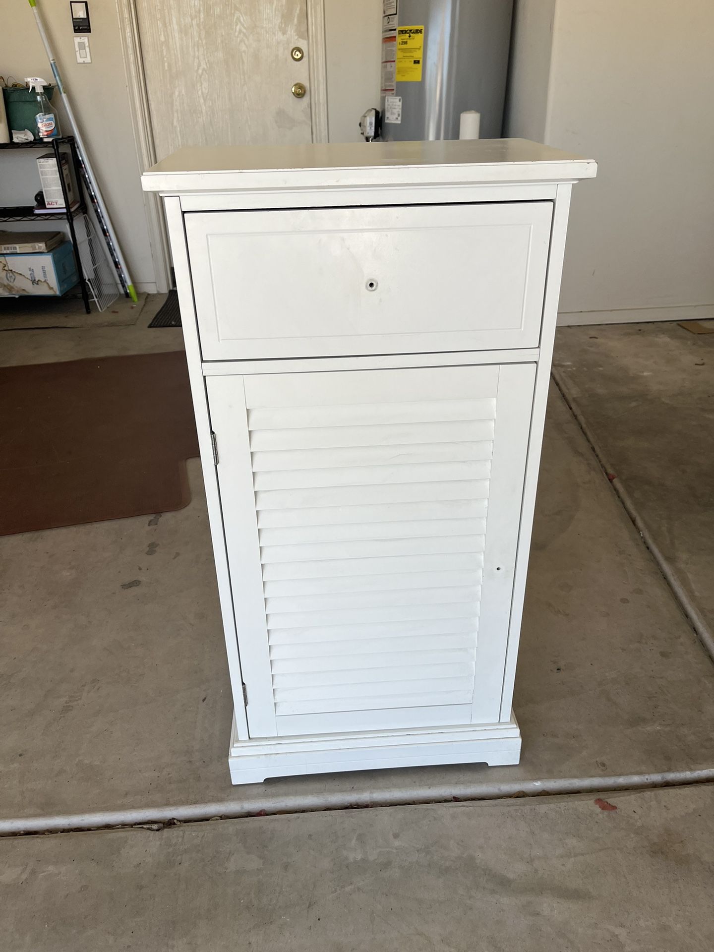 White Side Stand/Bookcase
