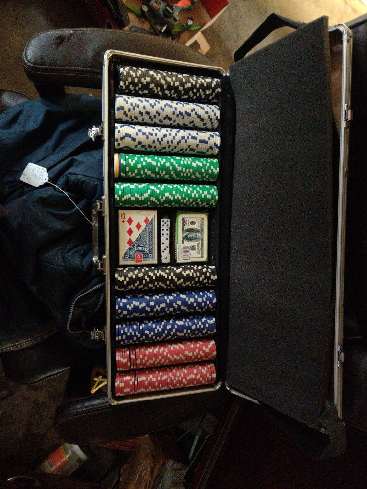 New Poker Chip Set