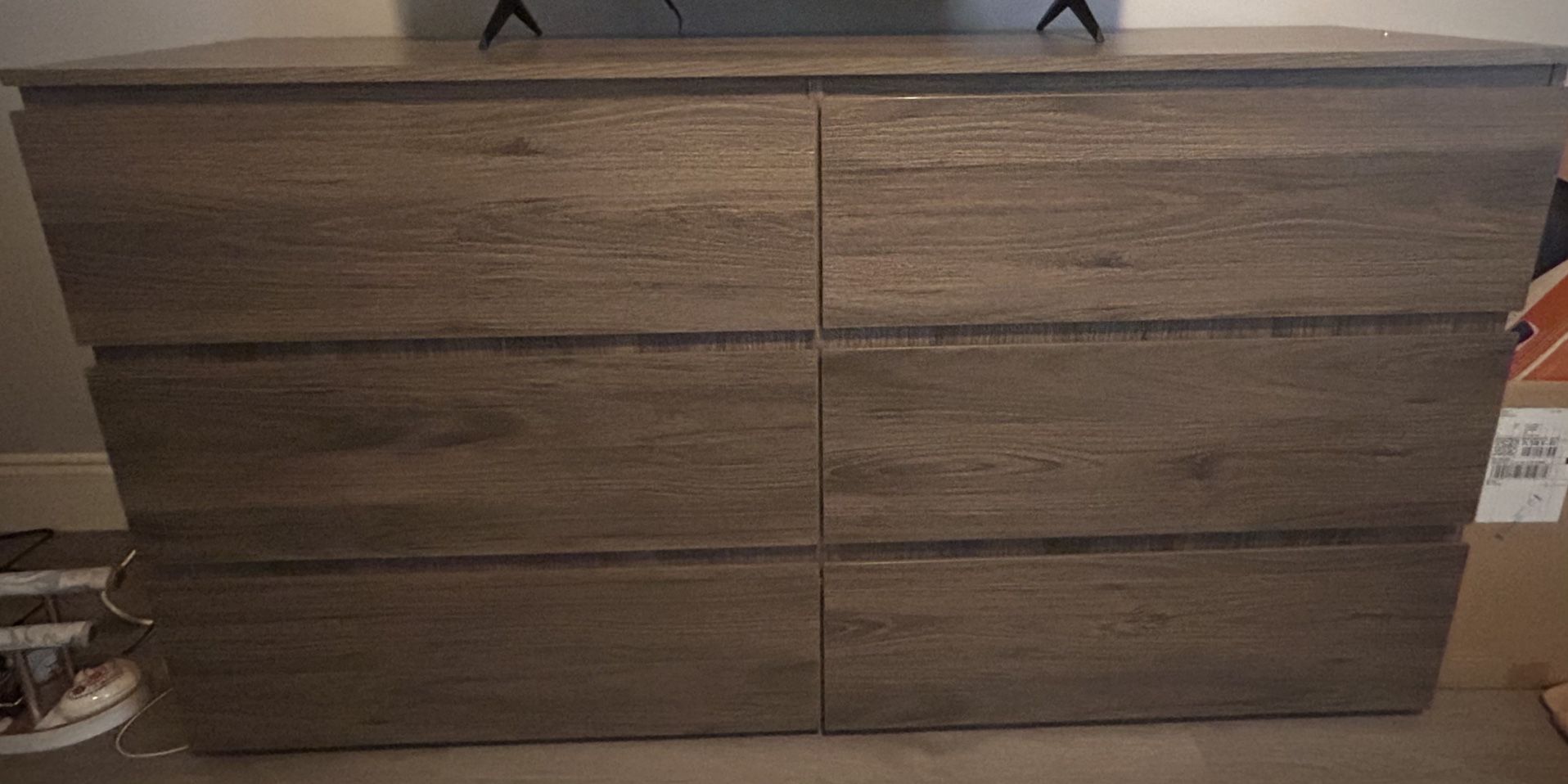6 Drawer Dresser - Grey Wood 