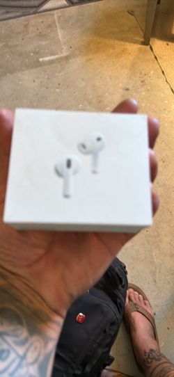 Air Pod Pros 3 ( NEWEST RELEASE )