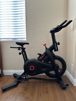 Echelon Connect Sport Indoor Bike