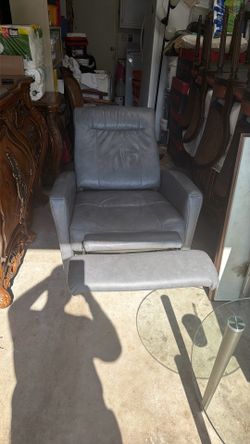 Electric Leather Recliner 