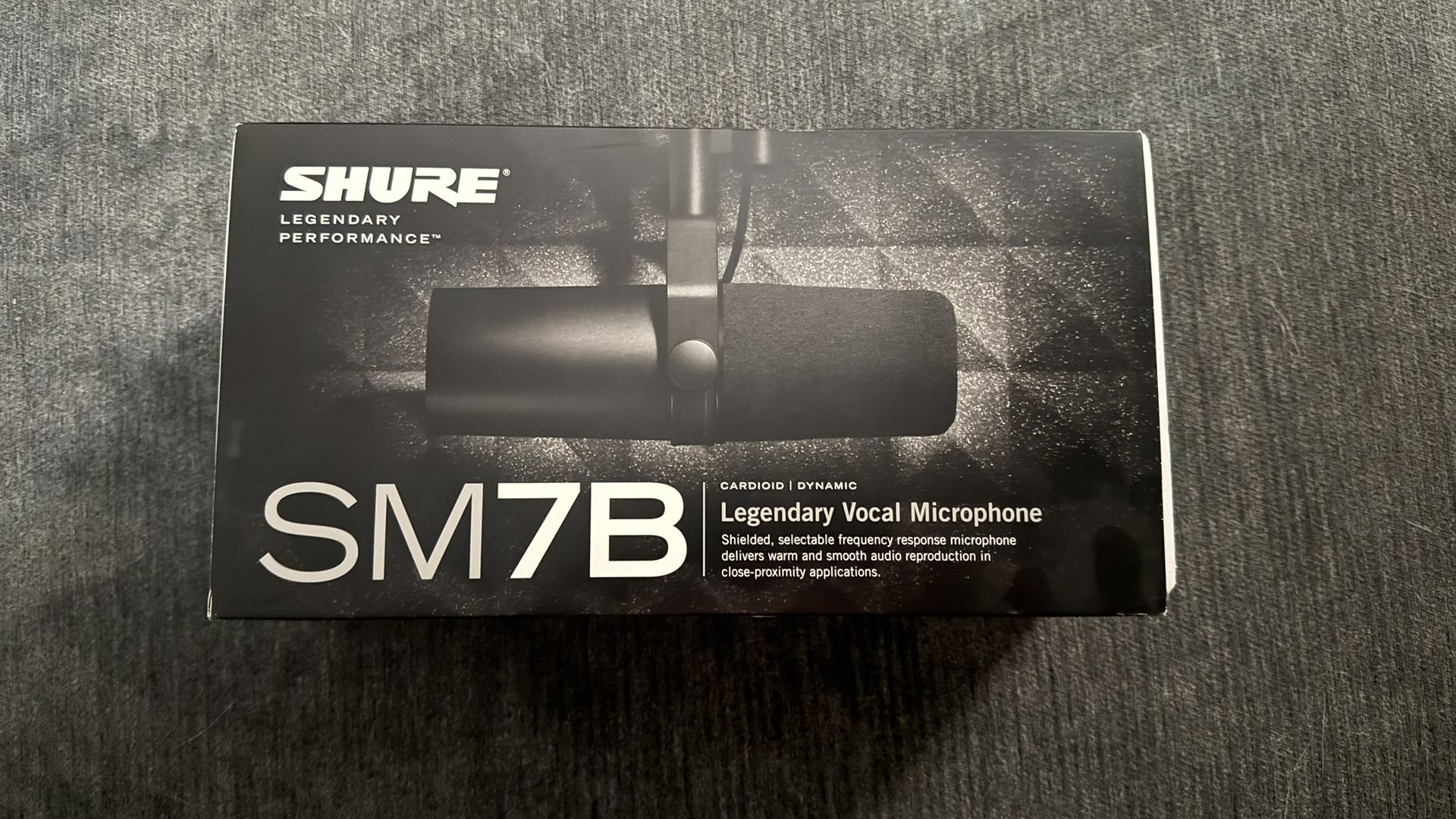 Shure SM7B Microphone - Vocal Dynamic Studio Mic for Broadcast, Podcast, Recording, Gaming & Streaming, XLR, Rugged Construction, Detachable Windscree