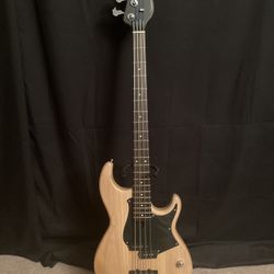 Yamaha Broadbass BB234