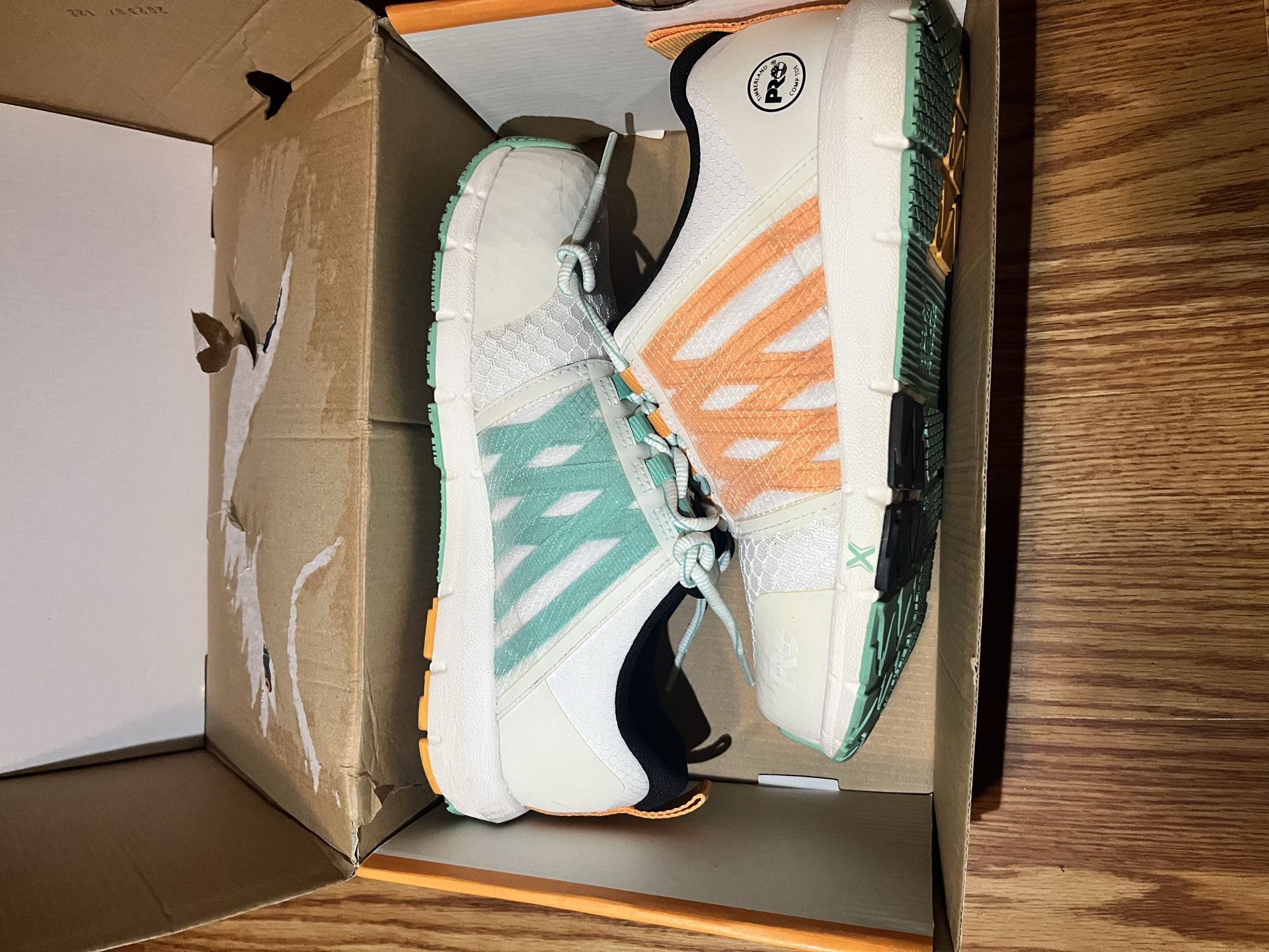 Timberland PRO Radius Women's Safety Toe Work Shoes White/Multi | Size 8 Medium In excellent like new condition