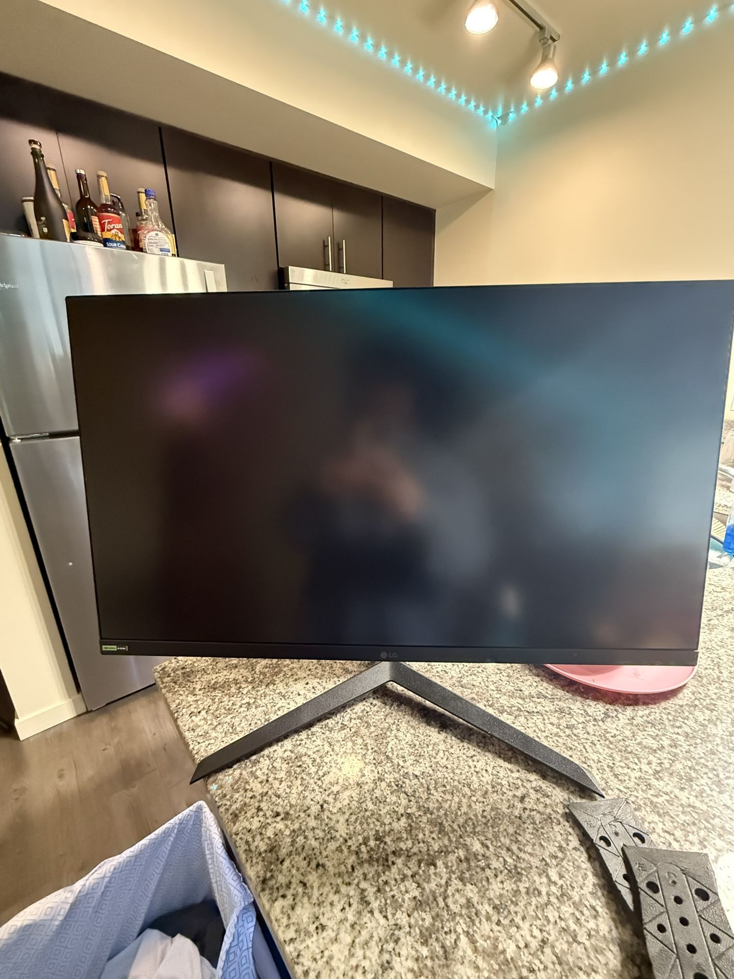 27inch LG 1440p 165HZ Gaming monitor 