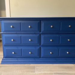 Dresser/changing Table 