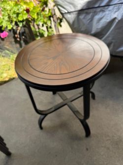 2 side tables
