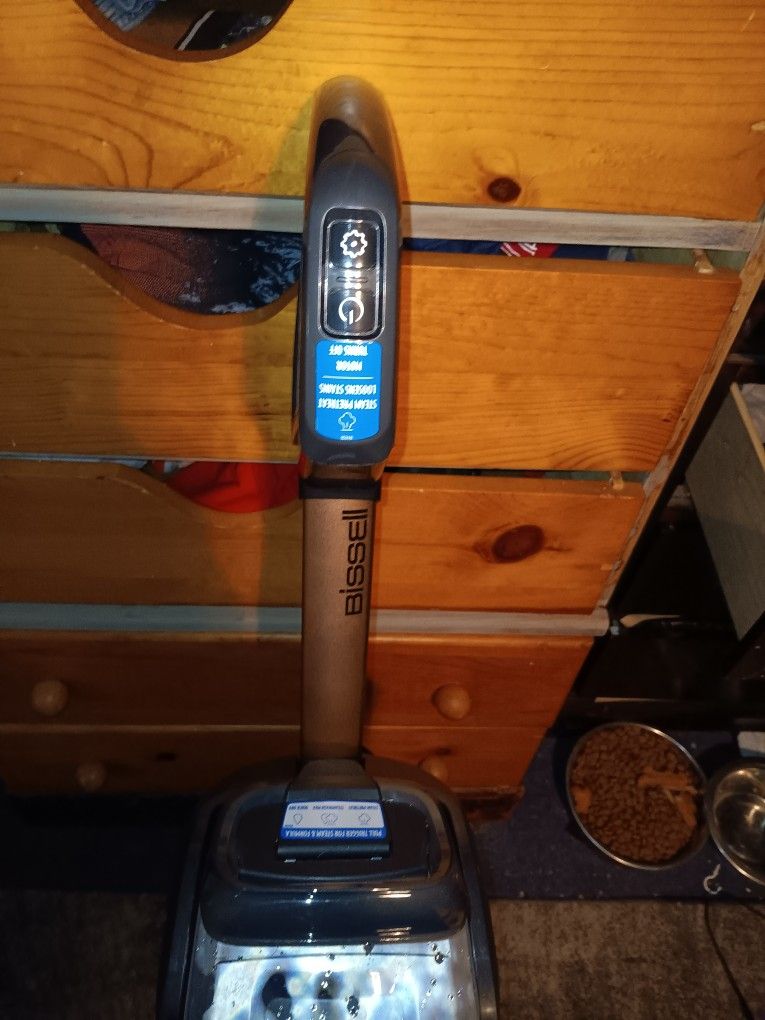 Bissell Revolution Hydro Pet Carpet Washer