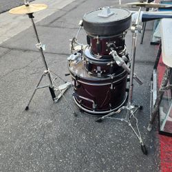 drum set for kids. sound percussion