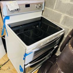 ELECTRIC STOVE DOUBLE OVEN  & WASHER 