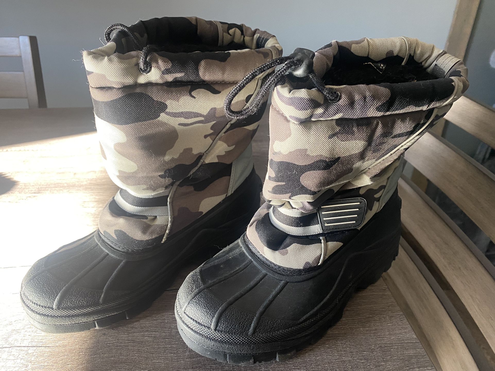 Snow Boots