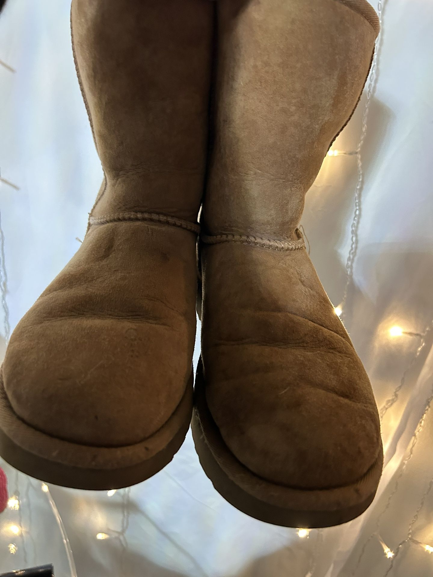 Ugg Boots Tan Sz7 Mid Calf Good Deal