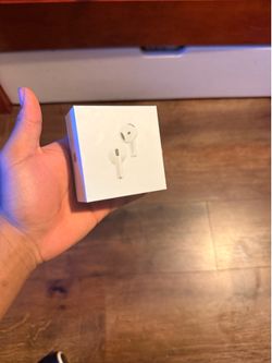 Airp0dz 4z brand new with ANC