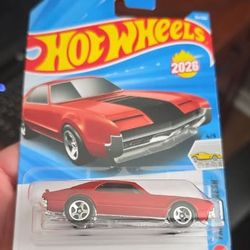 Hot Wheels Custom 66 Toronado Red Factory Fresh 4/5 Diecast New
