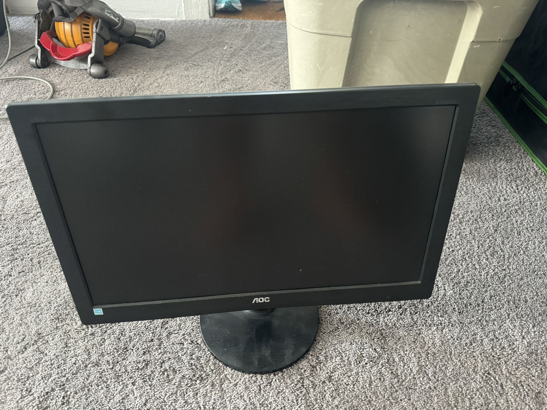 17” Computer Monitor