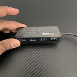 USB Hub - Amazon Basics 