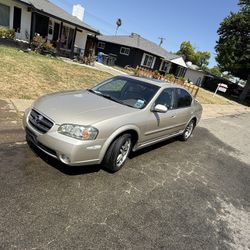 2002 Nissan Maxima SE 