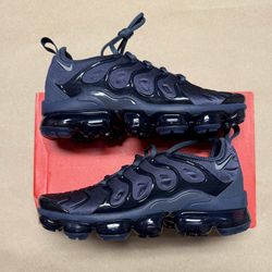 Nike Air Vapormax Plus Thunder Blue Men’s size 9.5 running shoes NEW Rare!