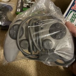 InterAct Barracuda 2 controller for the original Sony PlayStation (PS1). 