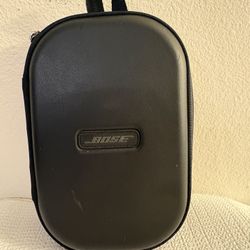 Bose ( Over Earphones ) 