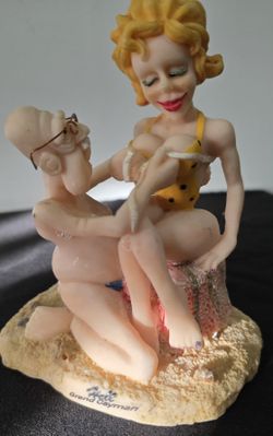 Cheeky Beach Romance Figurine – Grand Cayman Island Risqué Couple Sculpture – Flirty Tropical Shelf