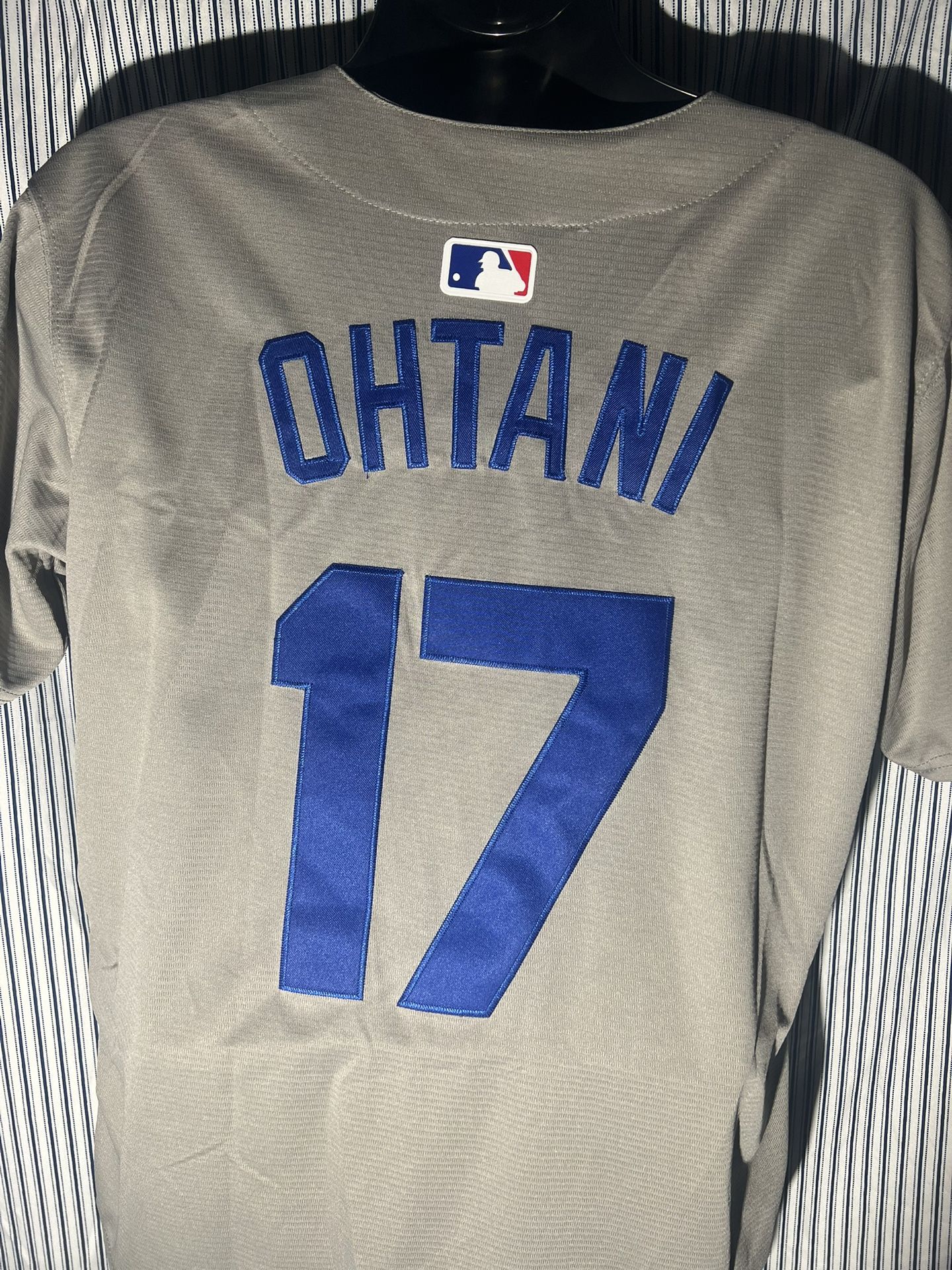 SHOHEI OHTANI NIKE LOS ANGELES DODGERS MENS GREY 2024 WORLD SERIES PATCH - FERNANDO VALENZUELA PATCH