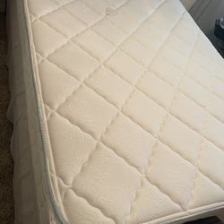 Queen mattress & Box spring